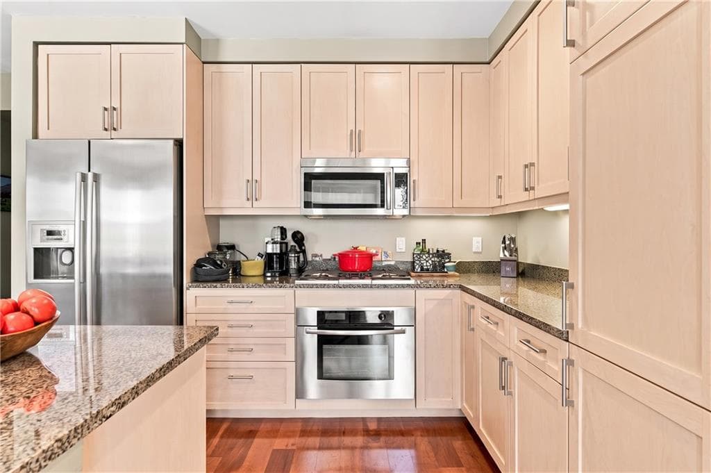 200 Exchange Street UNIT 1014 photo 4