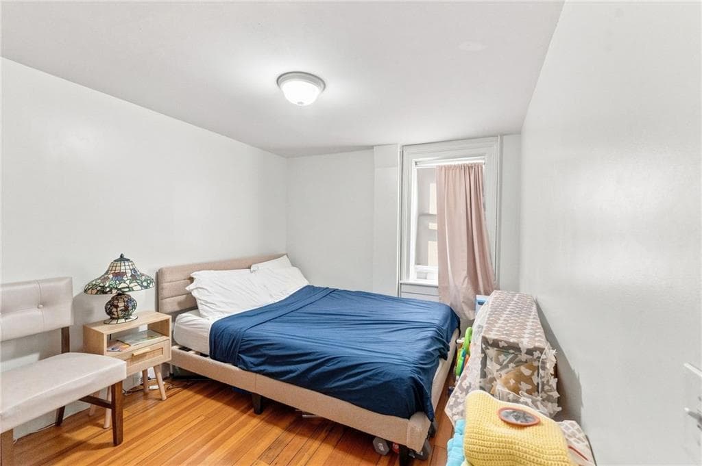 78 Pleasant Street photo 46