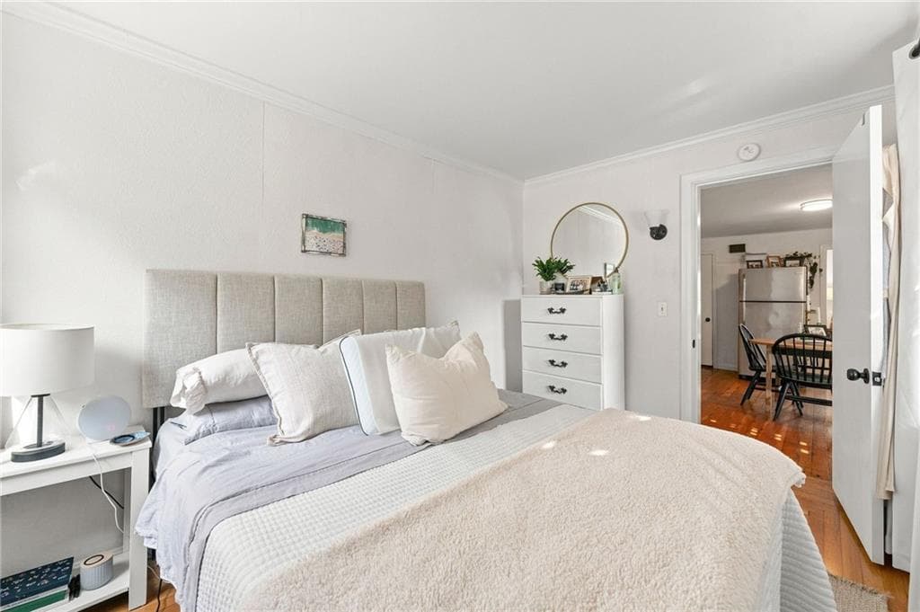 78 Pleasant Street photo 12