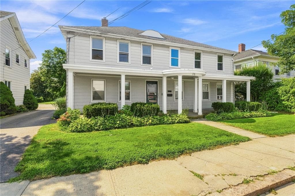 78 Pleasant Street photo 3