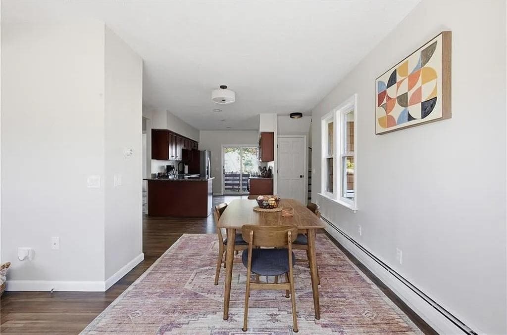 59 bourne Avenue photo 3
