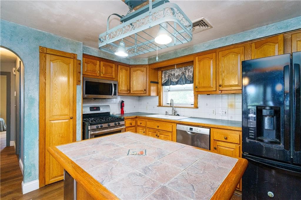 27 Lydick Avenue photo 8