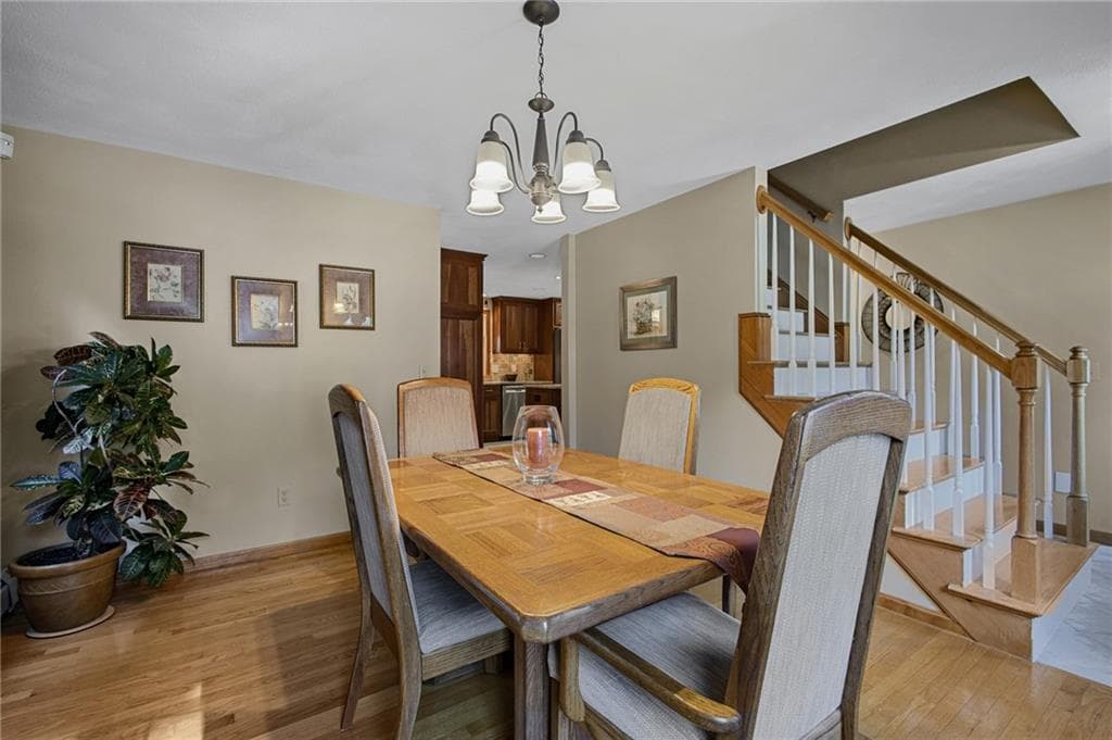 5 Lauretta Lane photo 12
