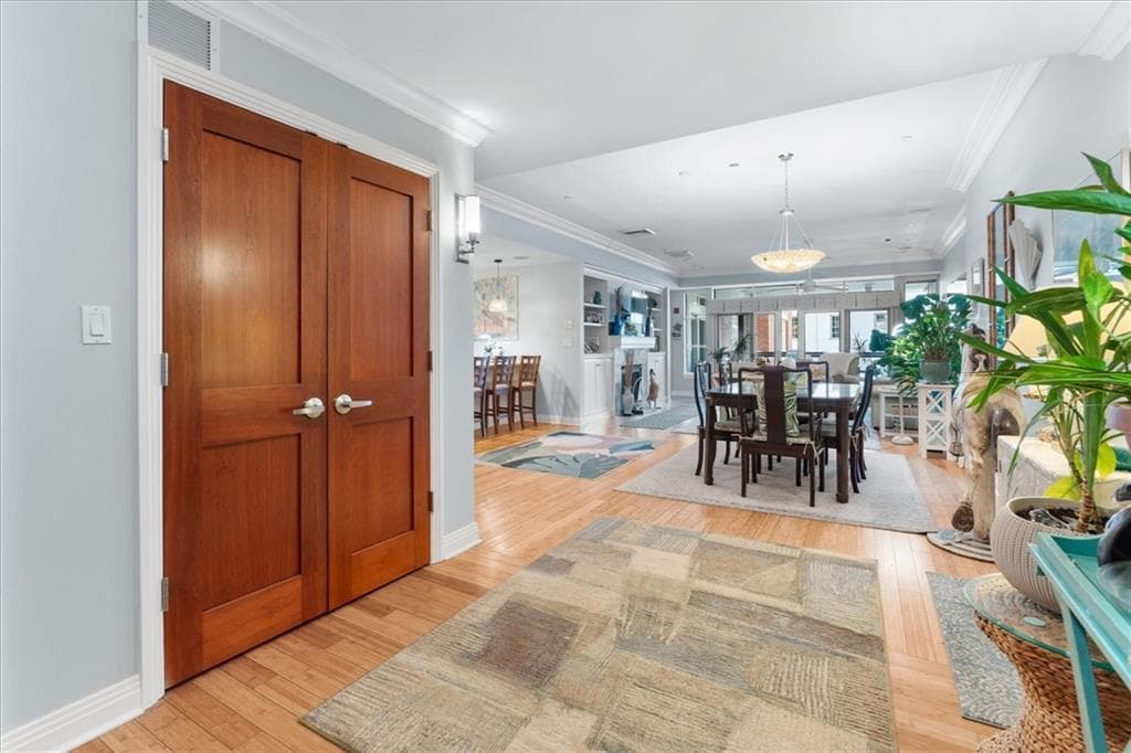 345 Thames Street UNIT 205N photo 5