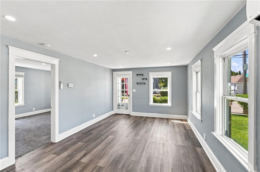 337 Wilbur Avenue photo 6