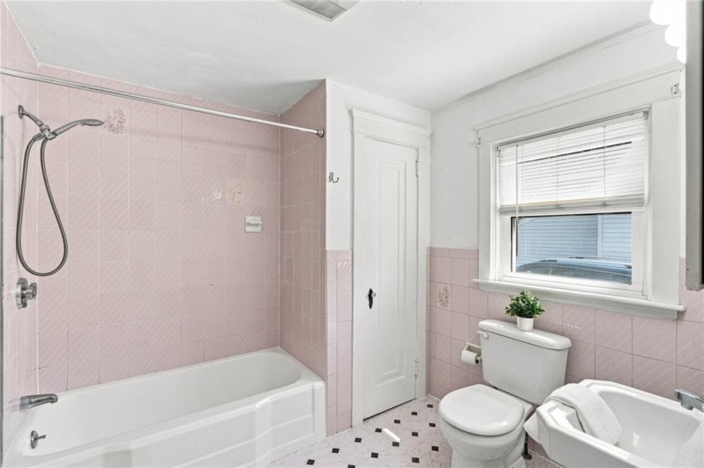 337 Wilbur Avenue photo 12