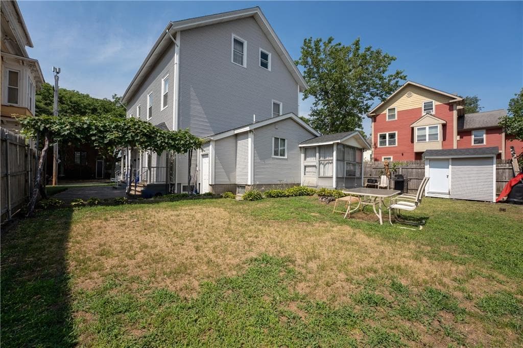 126 Clay Street photo 23