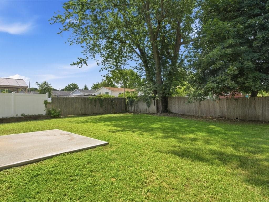 51 Dunbar Avenue photo 7
