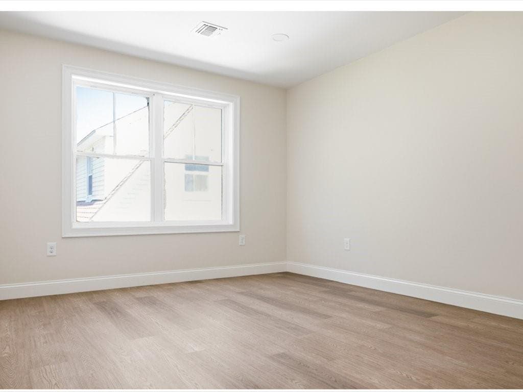51 Dunbar Avenue photo 24