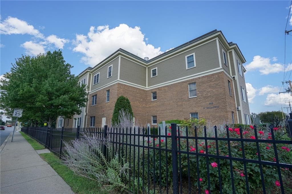 600 N Broadway UNIT 2C
