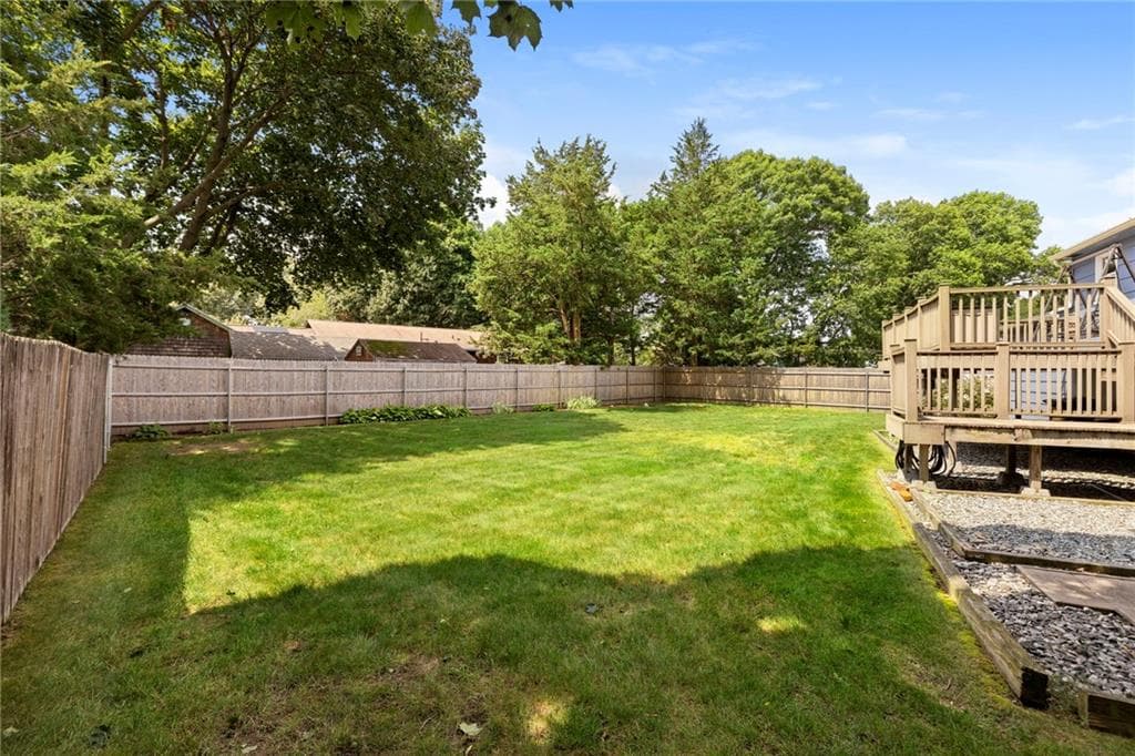 67 Winston Avenue photo 43