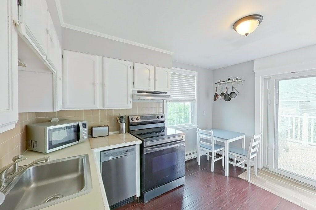 45 Hammond Street UNIT 3 photo 7