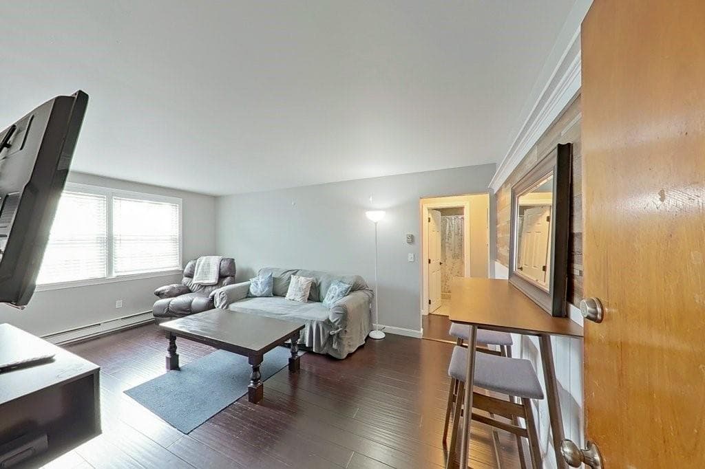 45 Hammond Street UNIT 3 photo 4