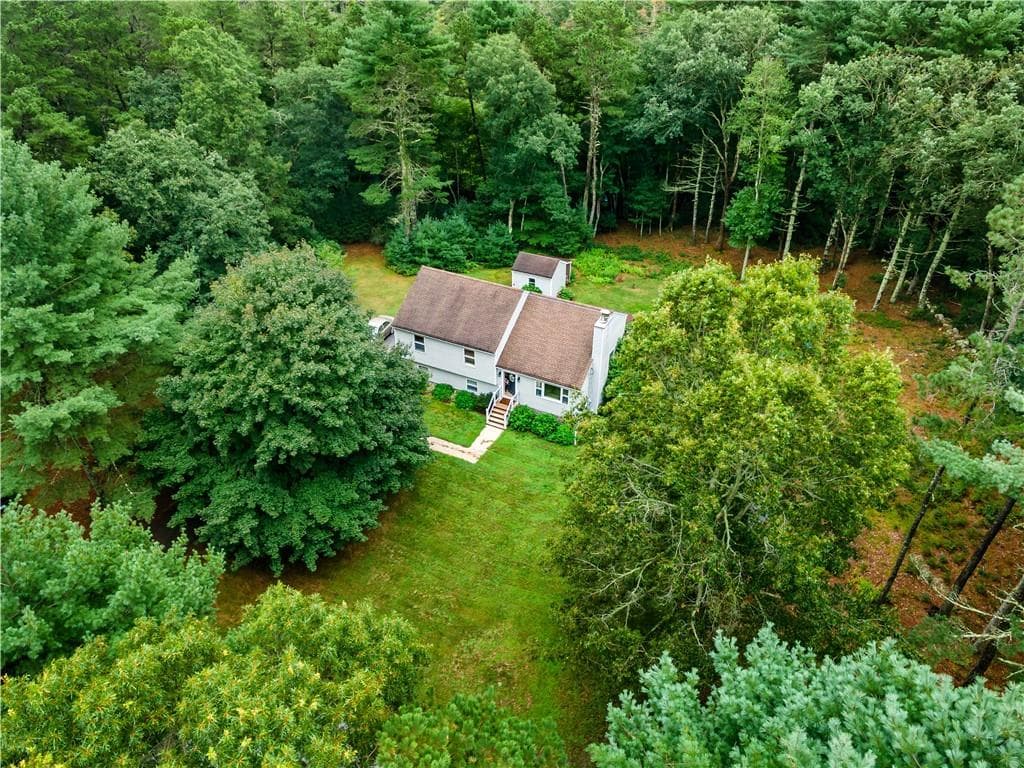 Single Family Residence at 41 Timber Ridge Road, Charlestown, photo 3 of 45