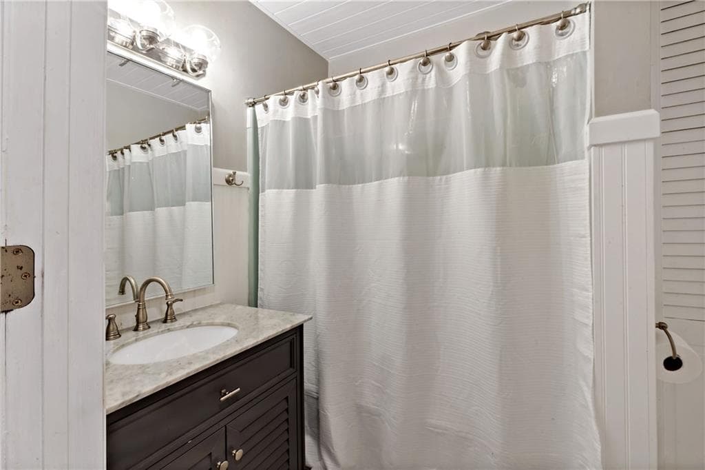 Single Family Residence at 41 Timber Ridge Road, Charlestown, photo 15 of 45