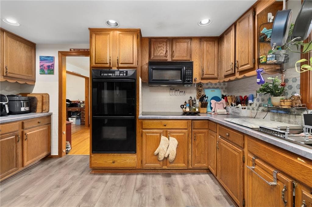 Single Family Residence at 111 Olney Arnold Road, Cranston, photo 15 of 49