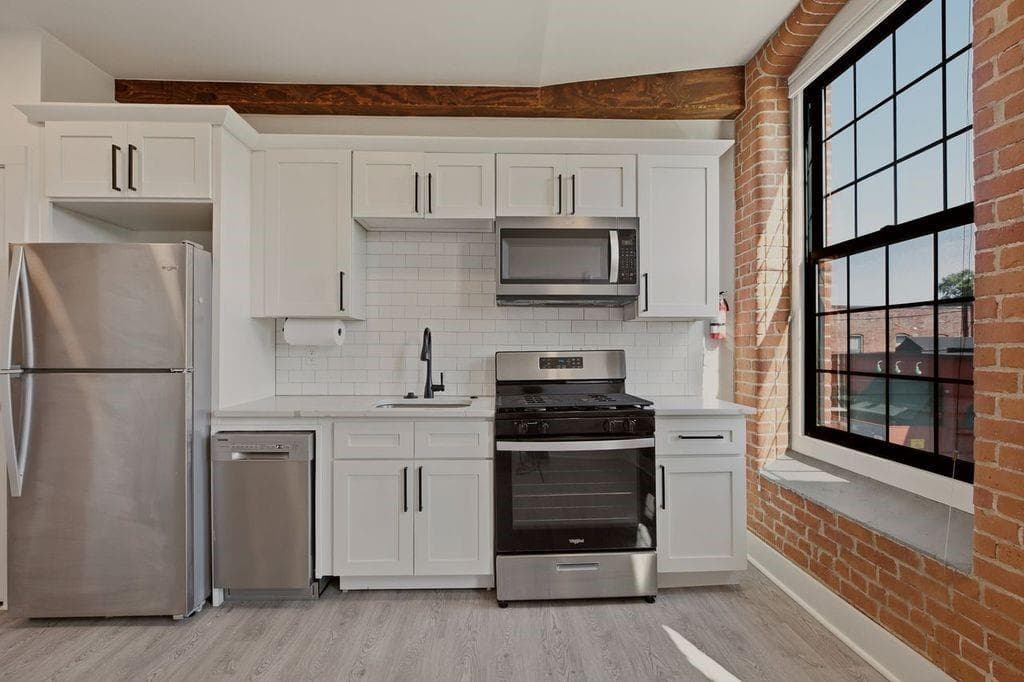 Condominium at 50 Ashburton Street UNIT 12, Providence, photo 6 of 16