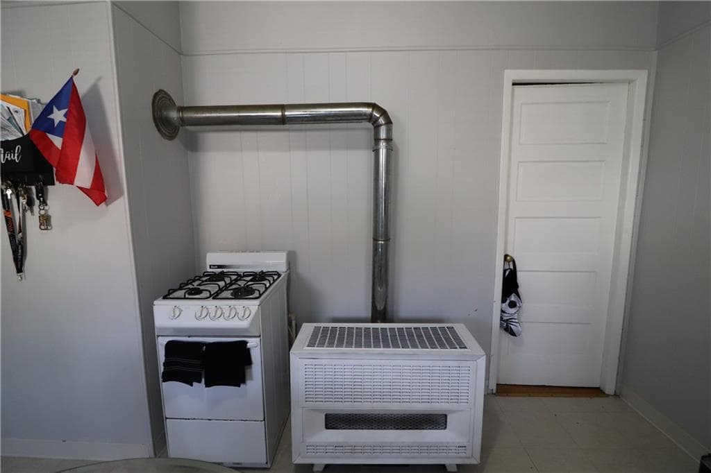 Multi Family at 47 Downes Avenue, Pawtucket, photo 35 of 44