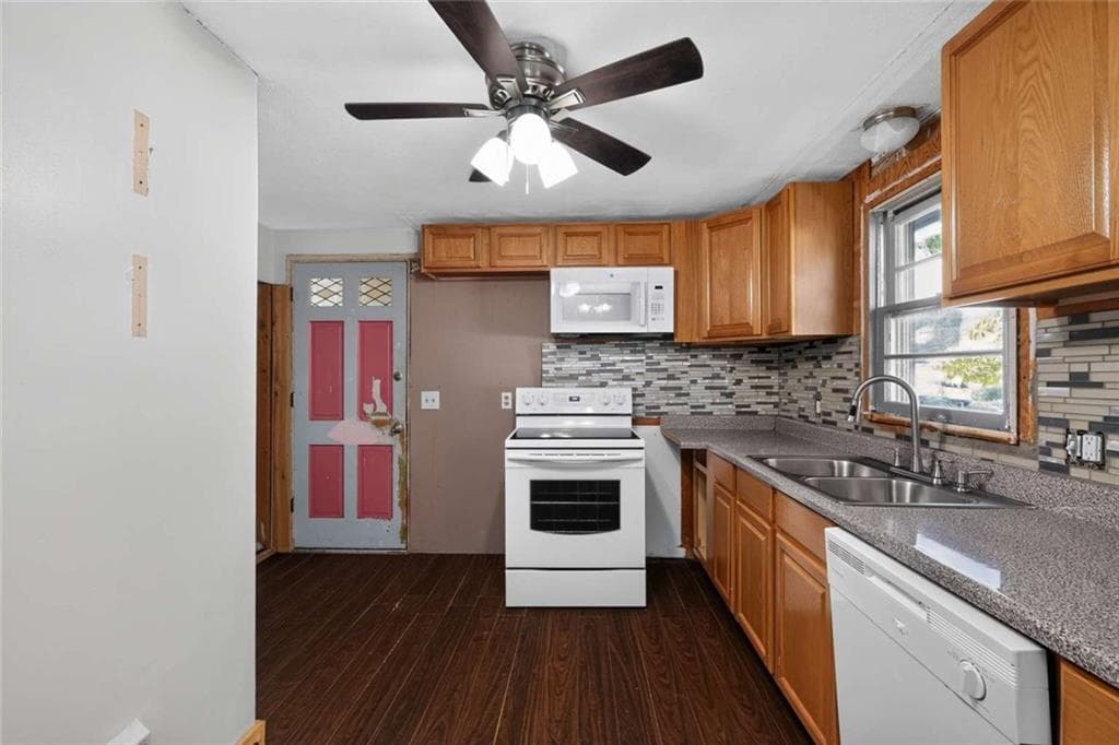 139 Andrews Avenue photo 9