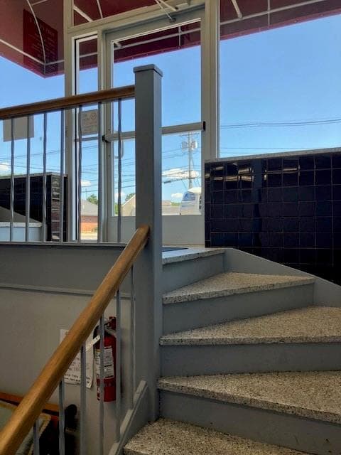 1045 Warwick Avenue UNIT 104 photo 2