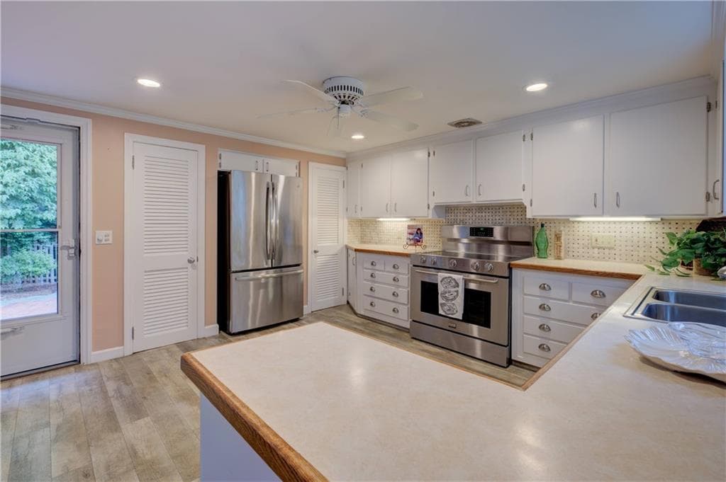 45 Hawthorne Avenue photo 7