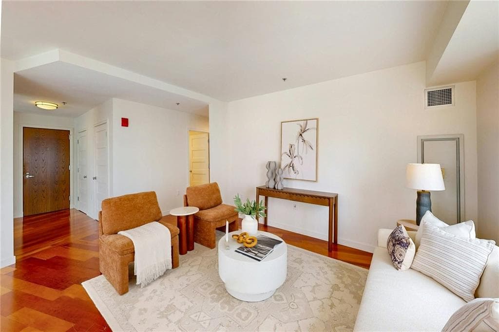 100 Exchange Street UNIT 1006 photo 6