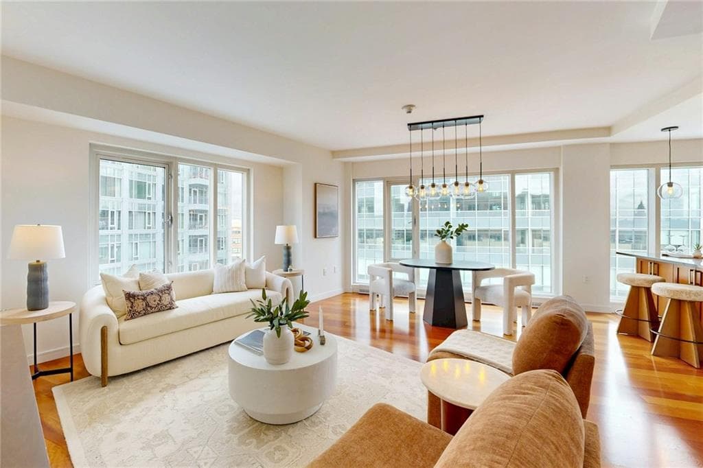 100 Exchange Street UNIT 1006 photo 3