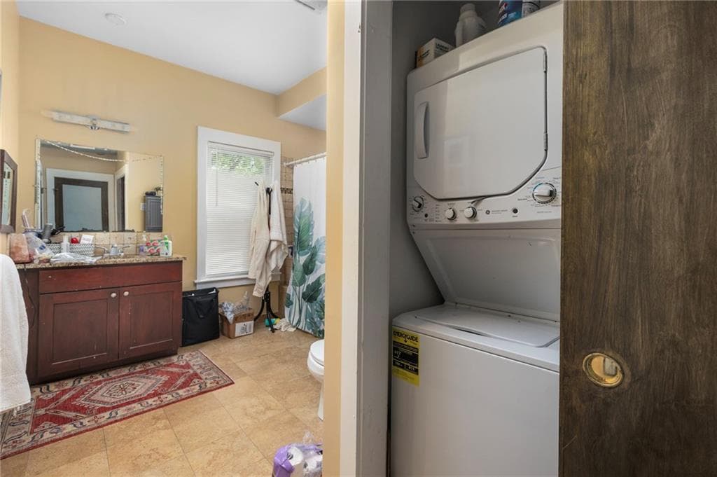 64 Pitman Street photo 24