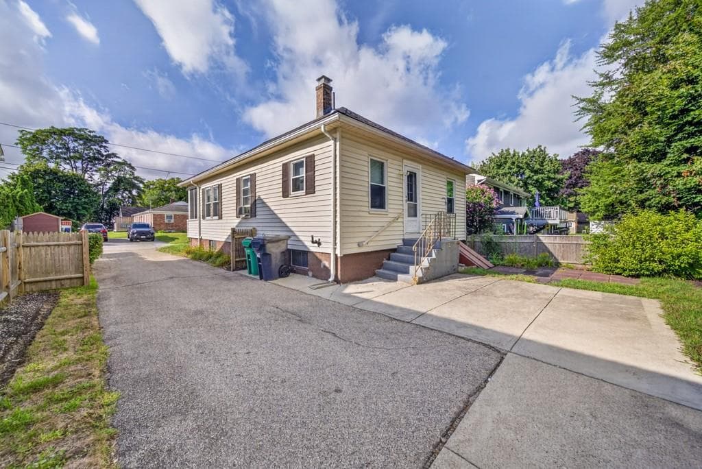 149 Columbia Avenue photo 26