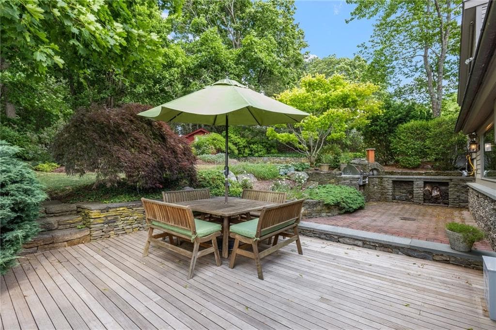 10 Nayatt Road photo 3