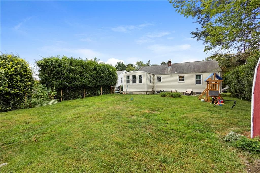 198 Holland Street photo 40