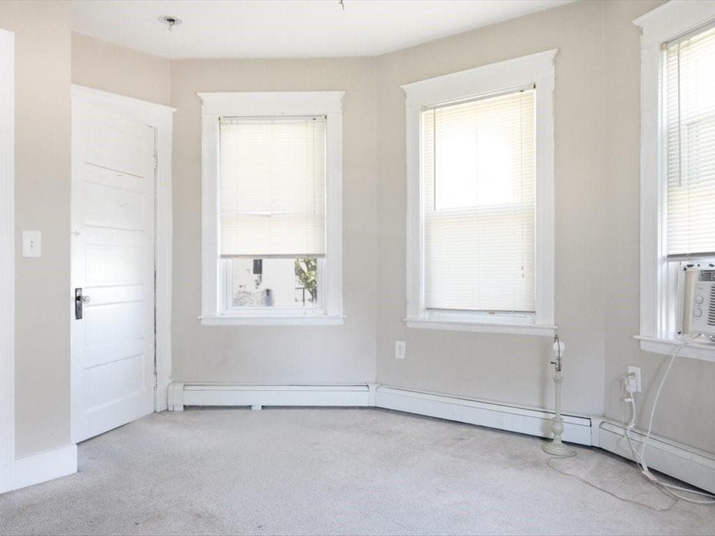 221 Warren Avenue photo 14