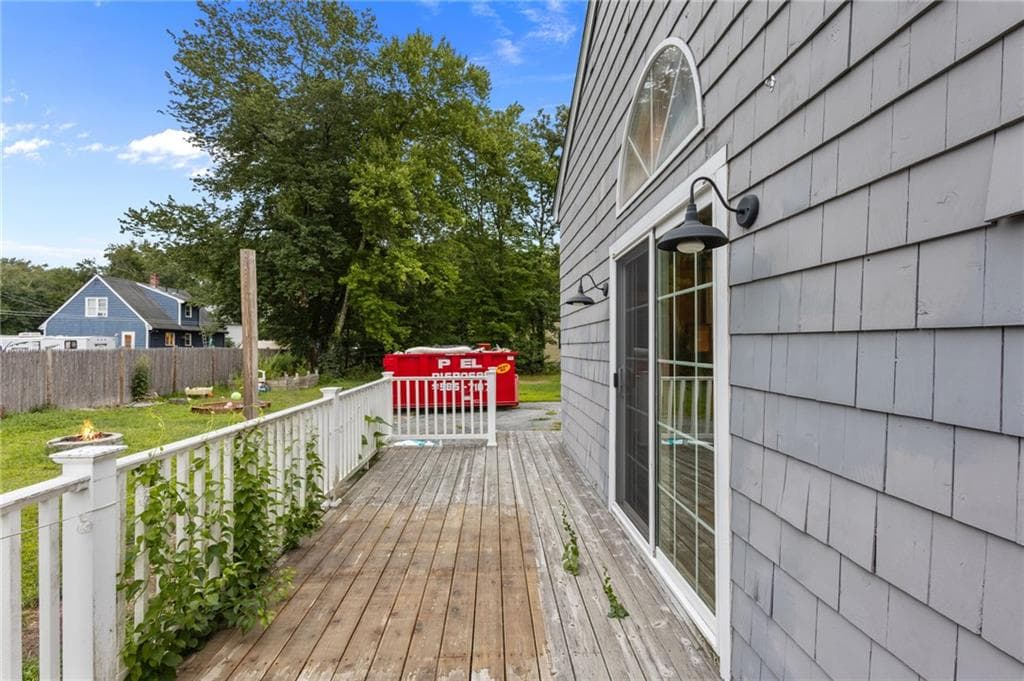 24 Fairbanks Avenue photo 7