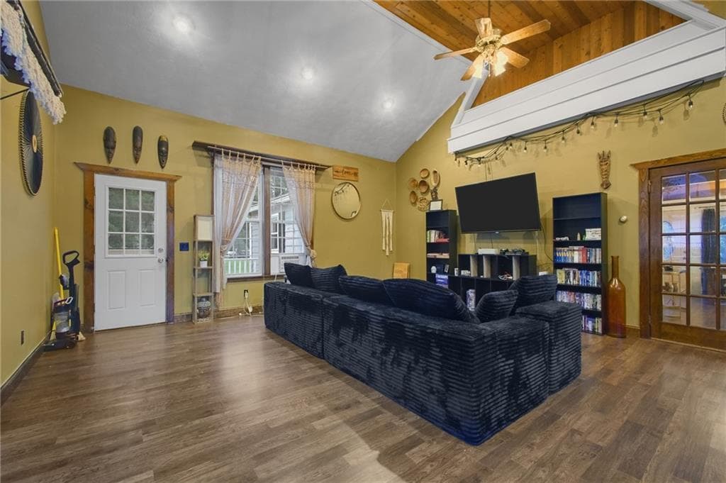 24 Fairbanks Avenue photo 21