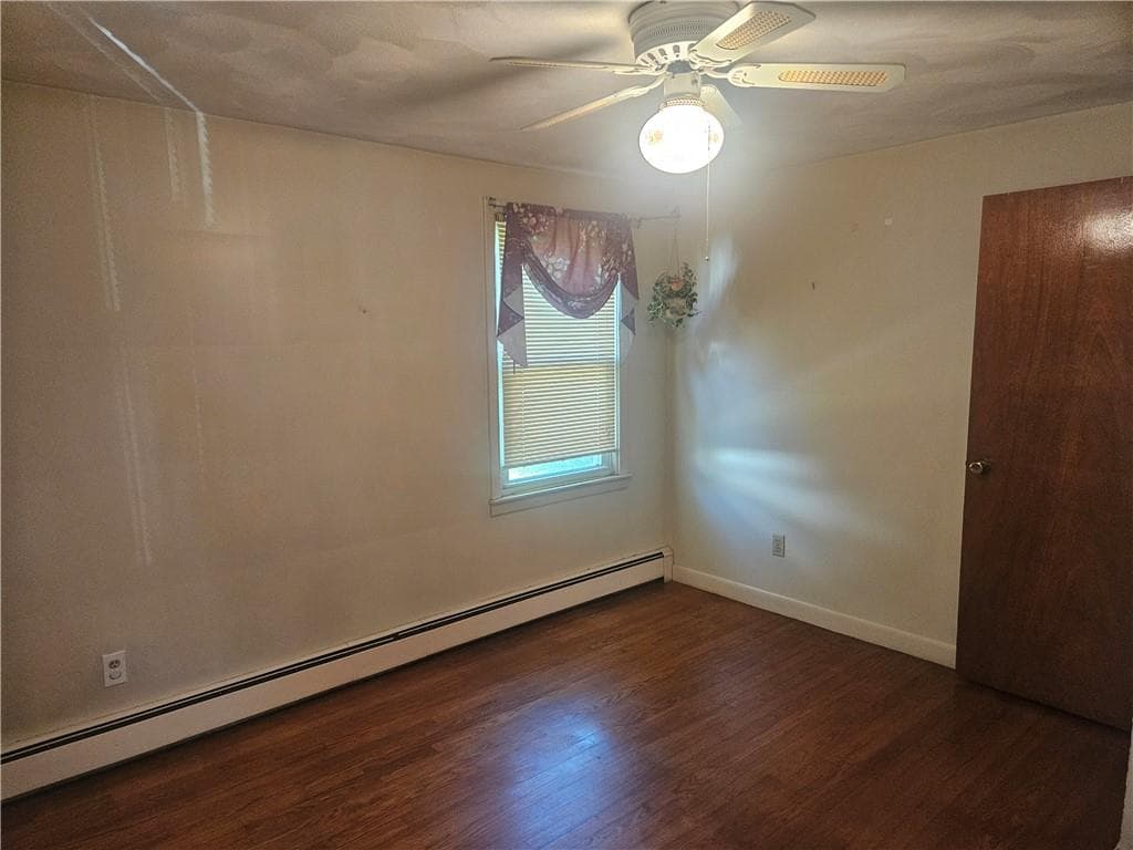 223 Wallace Street photo 12