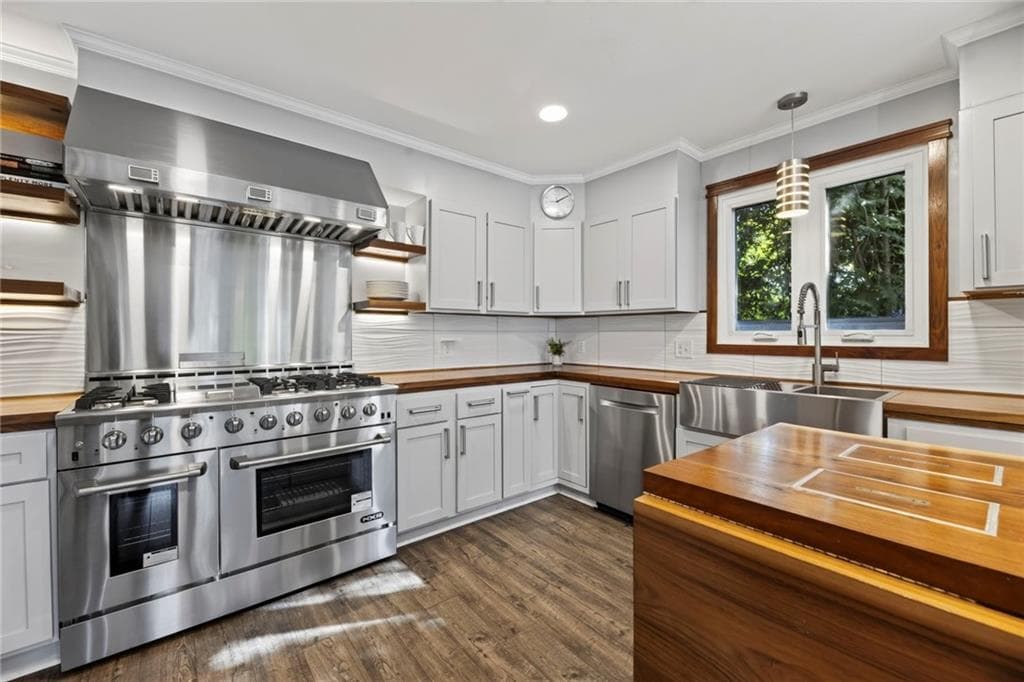 Single Family Residence at 336 Williams Street, Providence, photo 9 of 50