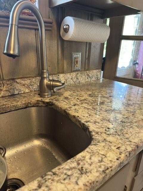 59 Wells Avenue photo 5