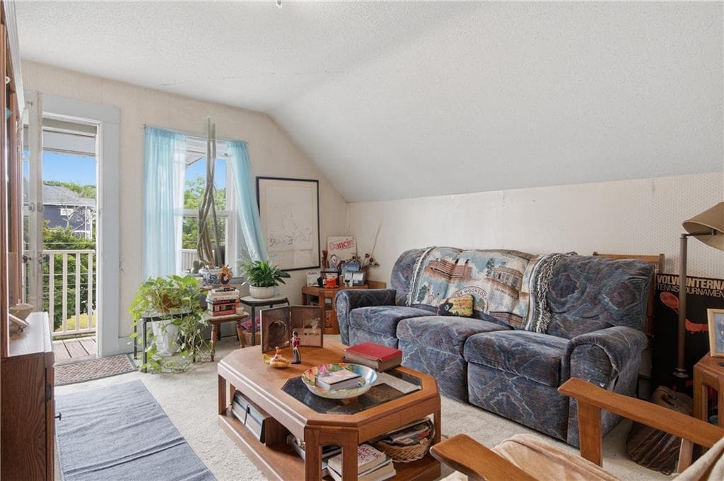 444 Carrington Avenue photo 29