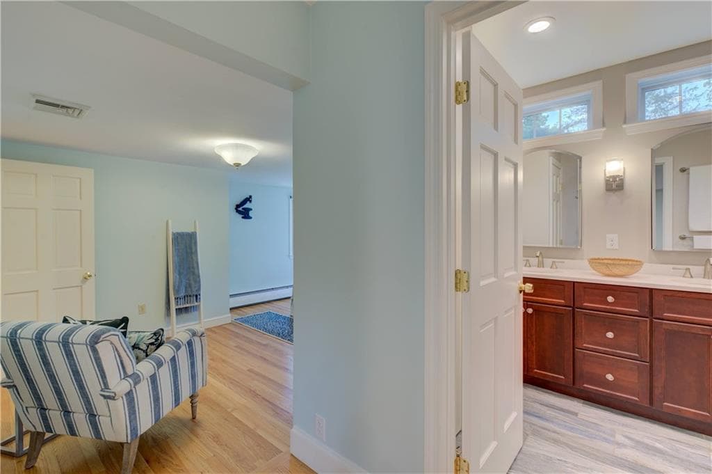 8 Lee Road photo 22