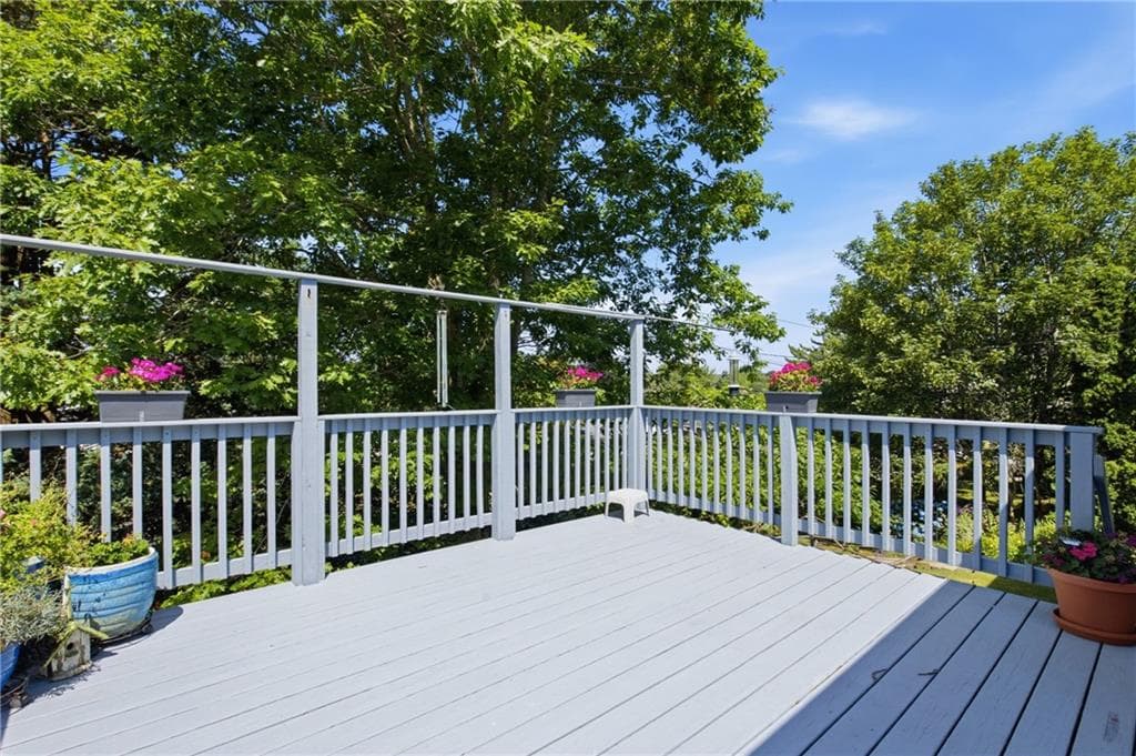 18 Continental Drive photo 29