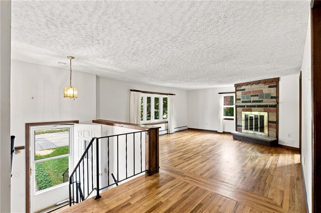 18 Continental Drive photo 4