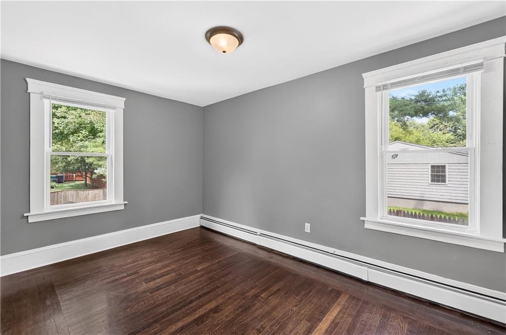 31 Elton Avenue photo 20
