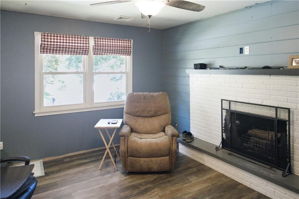 Single Family Residence at 50 Driftwood Drive, Charlestown, photo 7 of 28