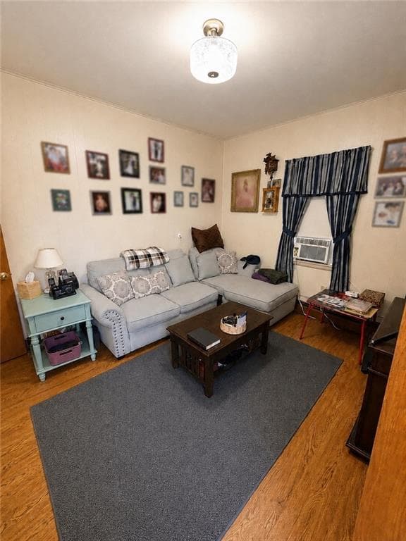 816 Plainfield Street photo 7