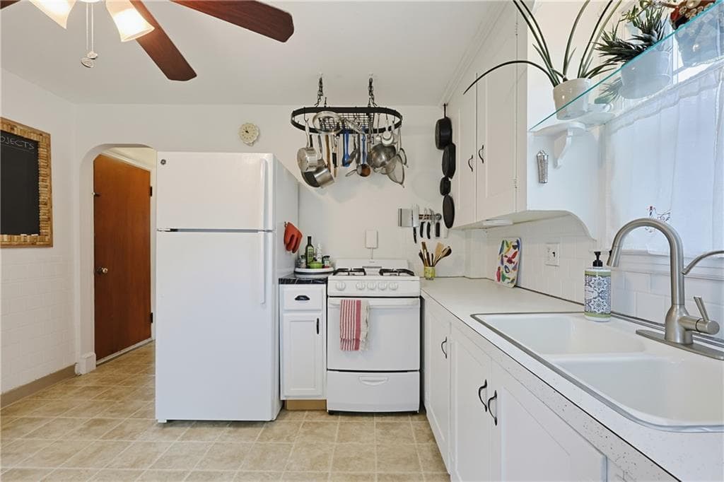 213 Unit Street photo 12