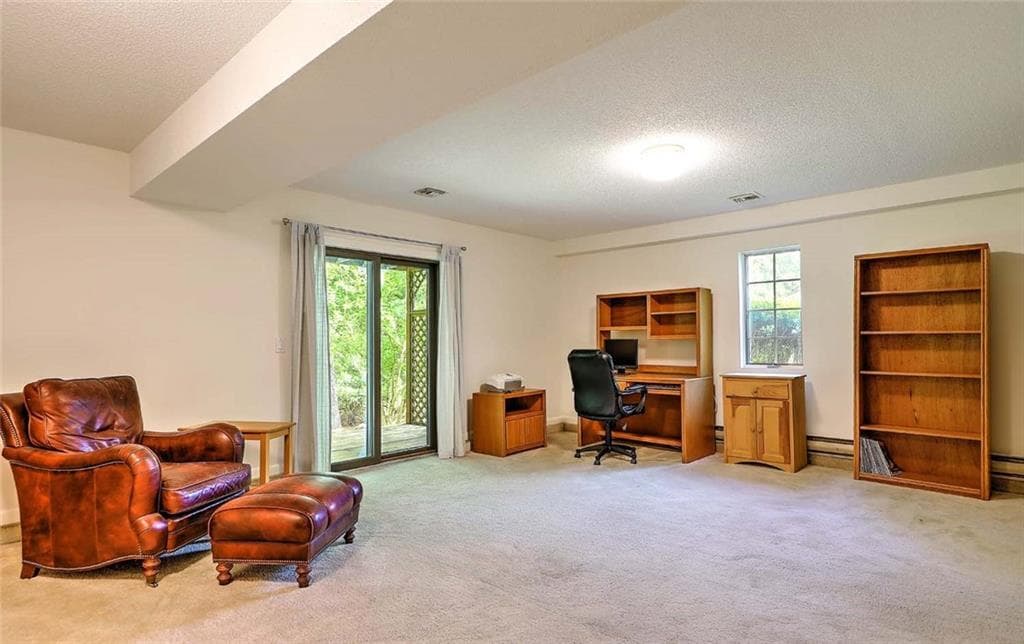 101 Cardinal Drive photo 18