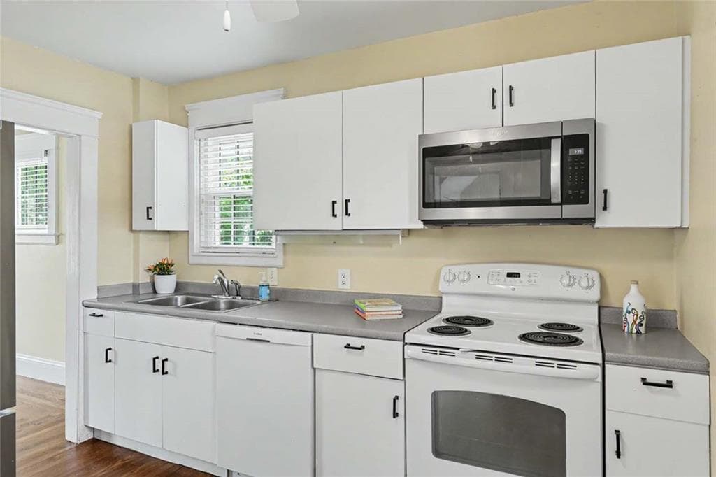 84 Glen Avenue photo 16