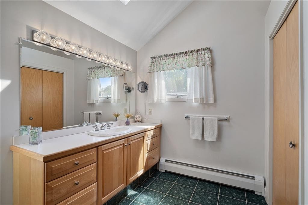22 Noble Street photo 27