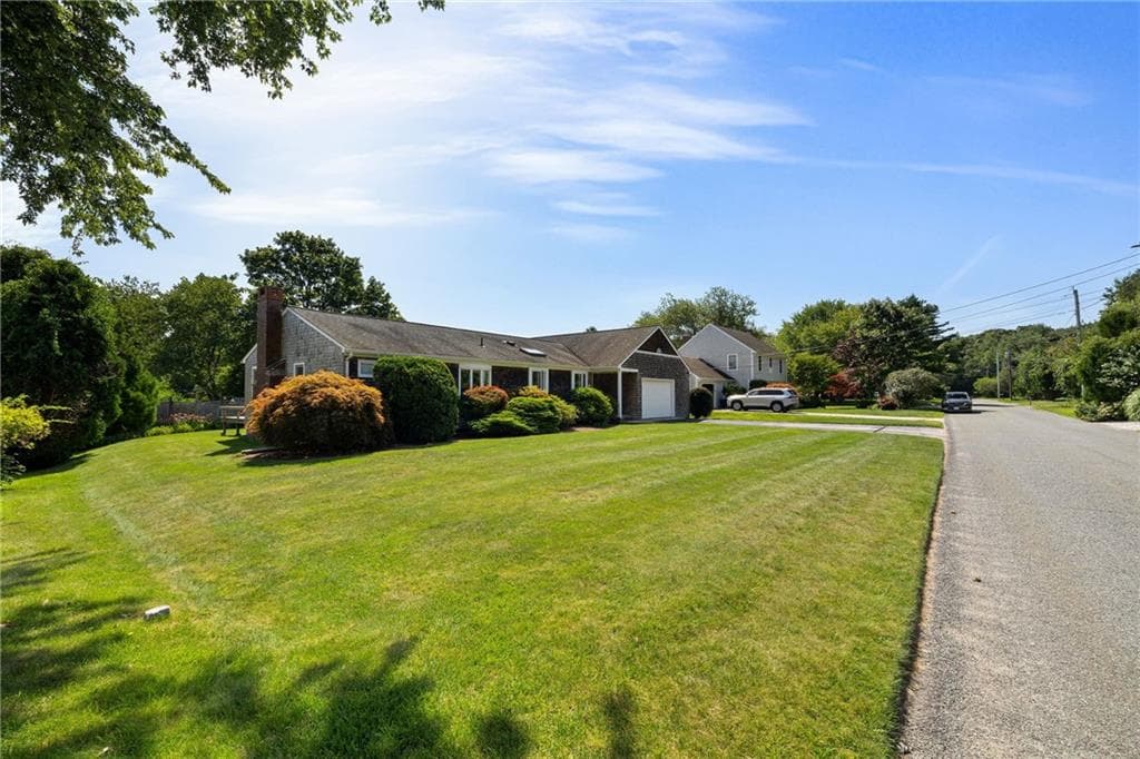 22 Noble Street photo 45