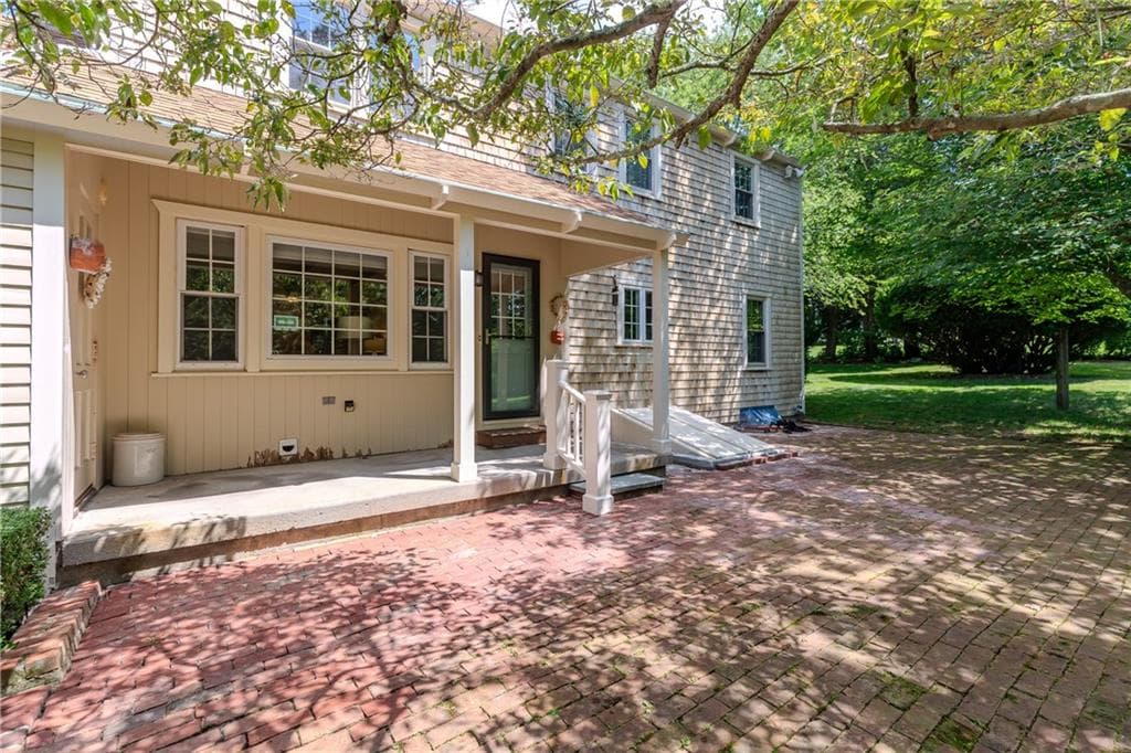 10 Circle Drive photo 44